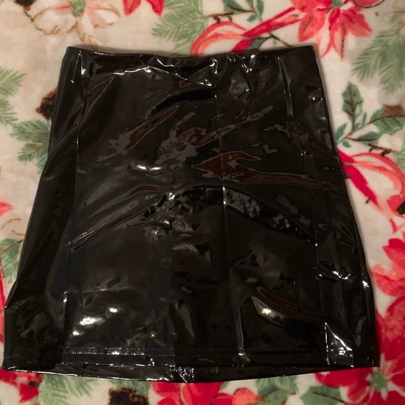 Leather bodycon skirt - Picture 4 of 5